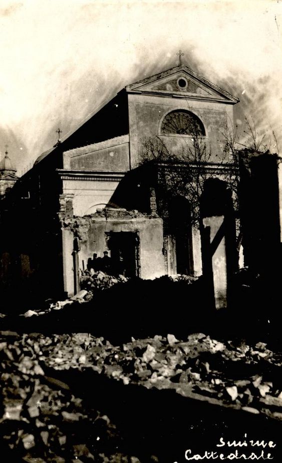 126. Κατεστραμμένος ναός στην Σμύρνη